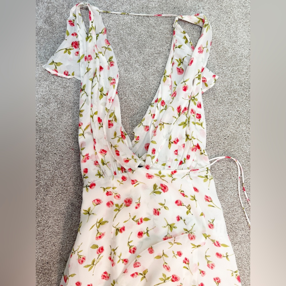 Reformation - Floral White Maxi Dress with Flutter Sleeves - size Small - NWOT - Picture 6 of 15